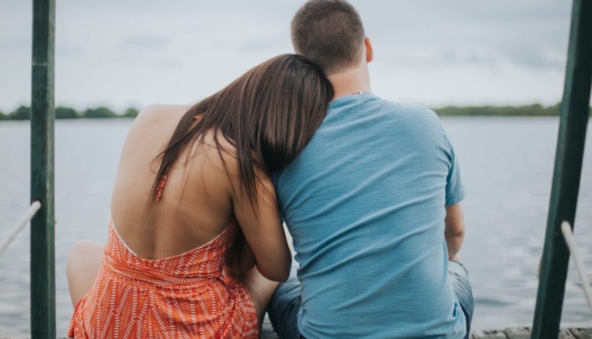 Brak dotyku w związku – czy może prowadzić do kryzysu?