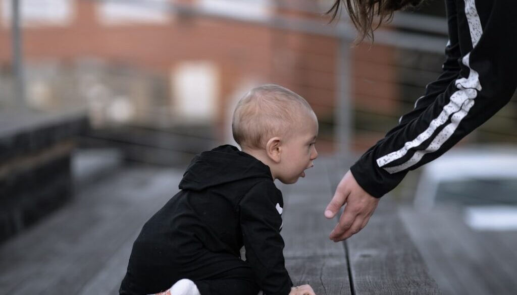 Czułość rodziców – jak wpływa na poczucie wartości dziecka?