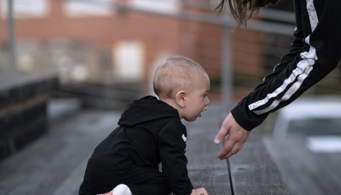 Czułość rodziców – jak wpływa na poczucie wartości dziecka?
