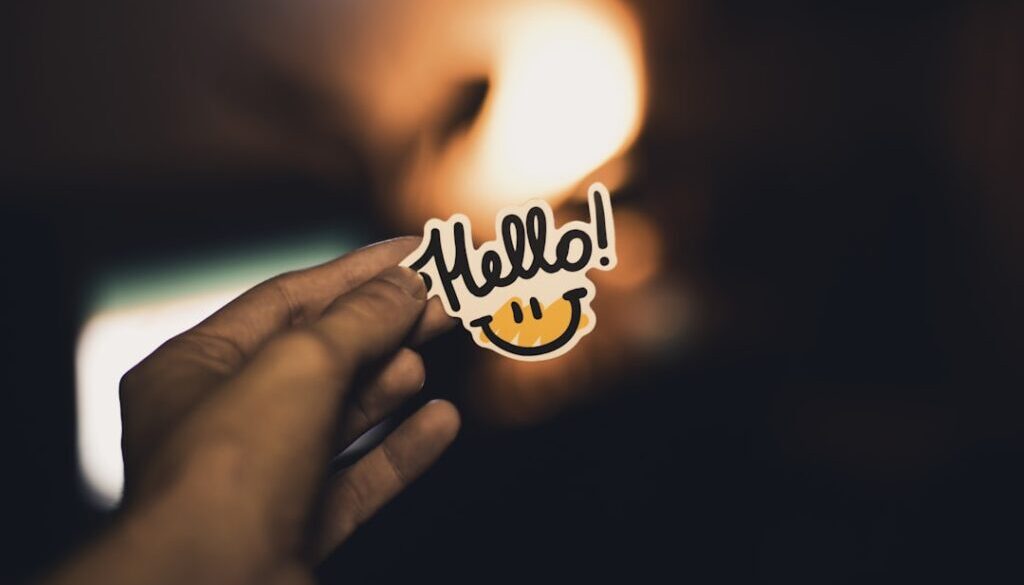 Sztuka przyjmowania komplementów a poczucie bliskości